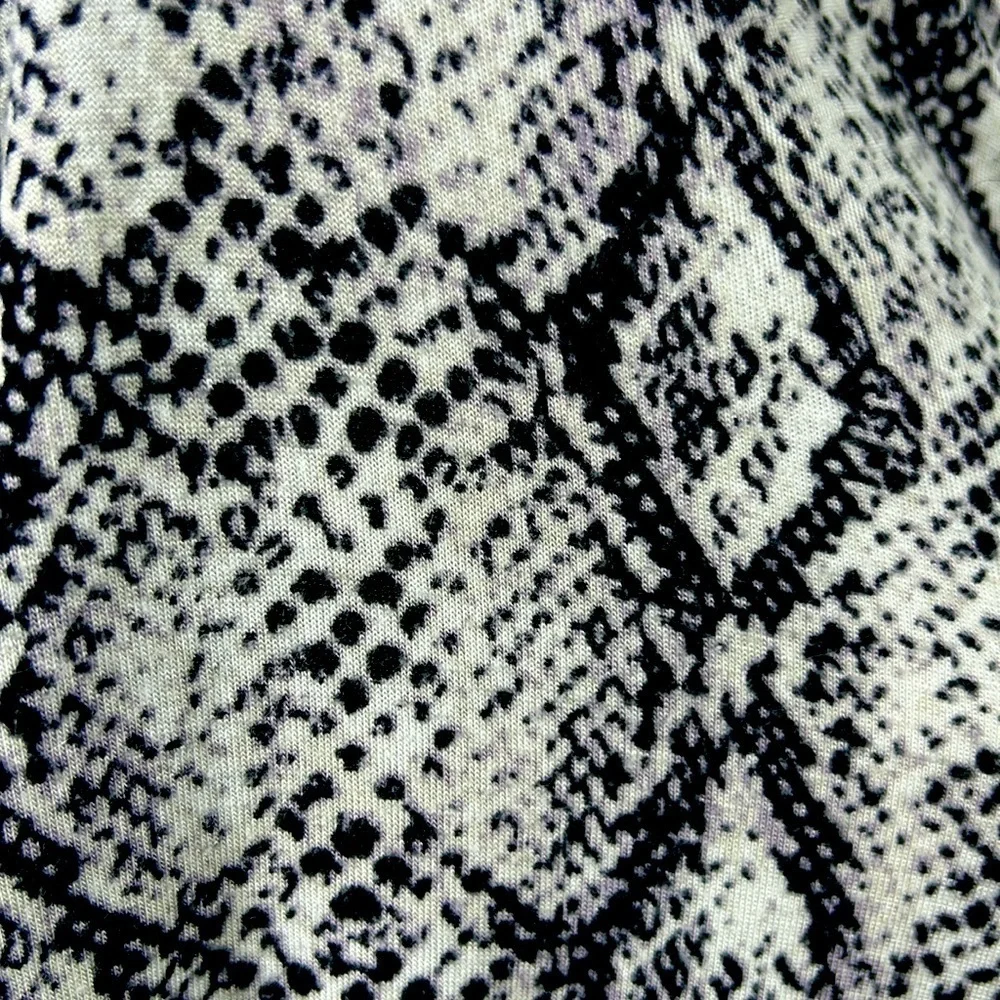Zenana Snake Print Cardigan with pockets Women's Size Large